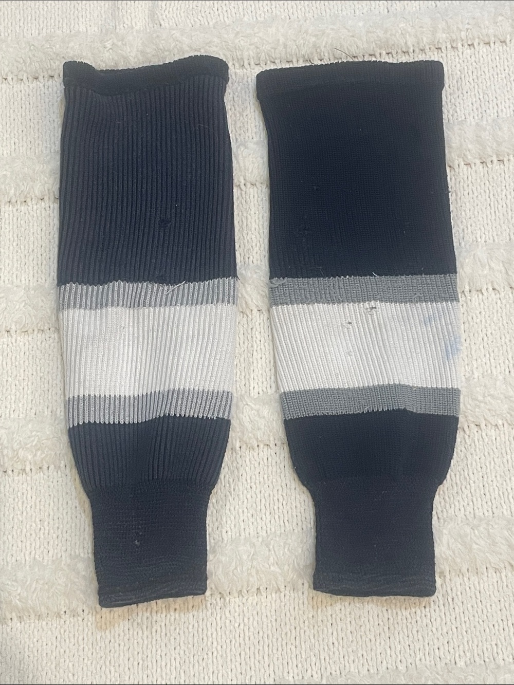 Junior Hockey socks navy blue & White Stretch Rib 19”x6 3/4” boys girls unisex